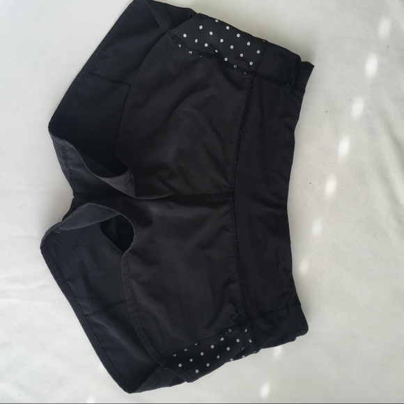 SOLD (on Merc) Lululemon shorts - Picture 3 of 5
